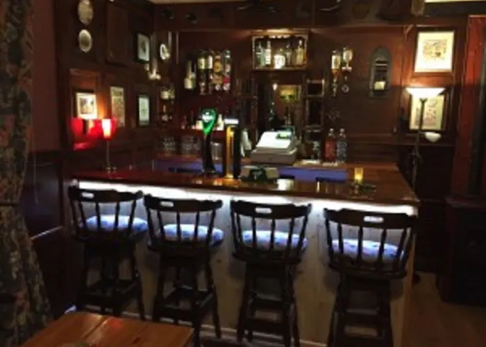 Kylemore Pass Hotel