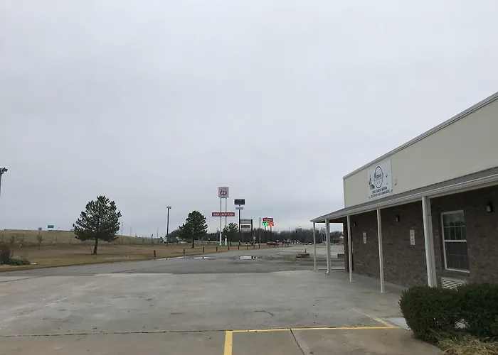 Walnut Inn - Checotah