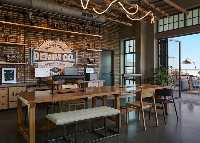 Moxy Charleston Downtown