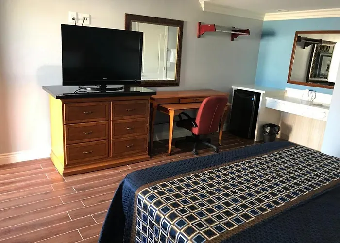 Driftwood Motel