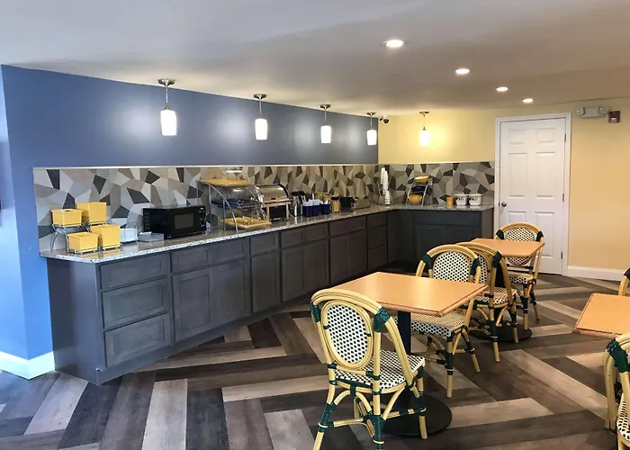 Days Inn By Wyndham Knoxville North