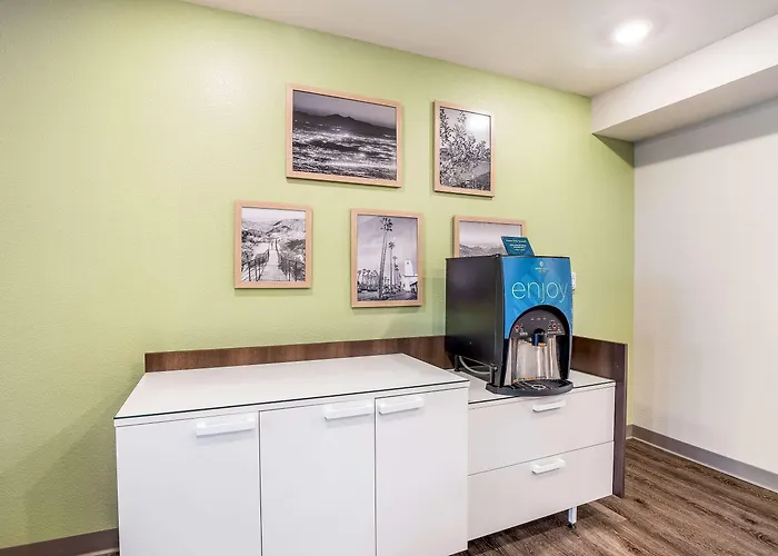 Woodspring Suites Colton