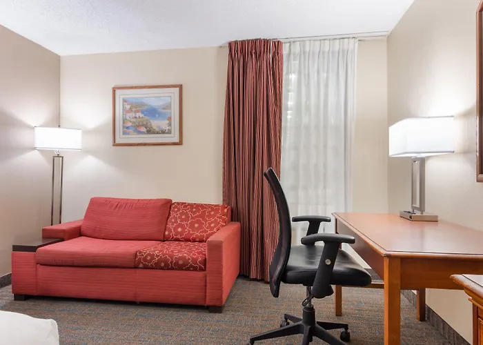 Lebossier Hotel