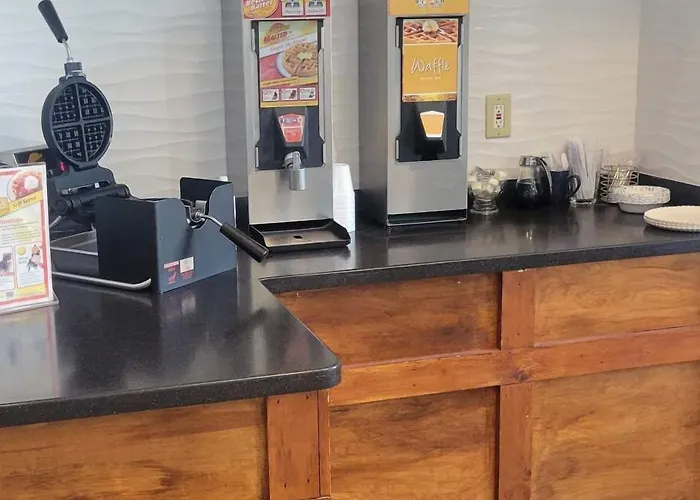 Royal Inn & Suites
