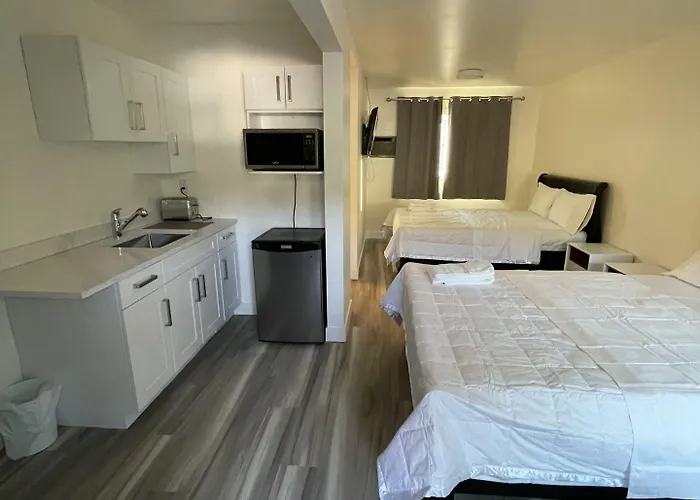 Destination Inn Radium Hot Springs