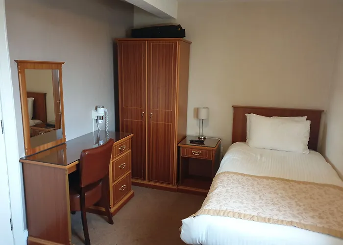 Commercial Hotel Alness