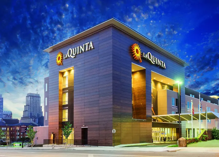 La Quinta Inn & Suites By Wyndham Orlando I-Drive Theme Parks