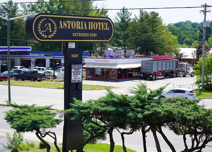 Astoria Hotel West