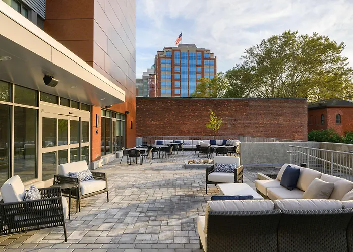 Hyatt Place Albany Downtown