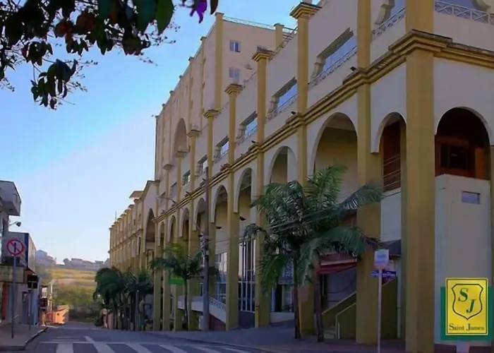 Saint James Palace Hotel