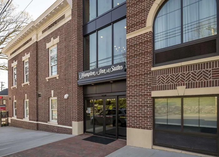 Hampton Inn & Suites Huntington Downtown, Ny