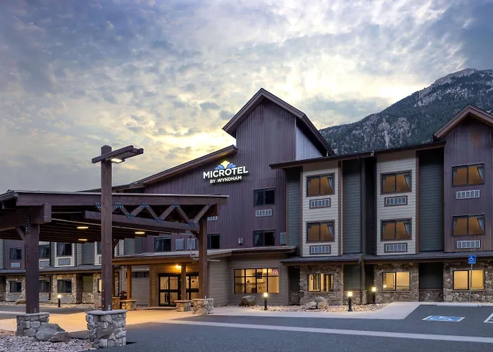 Microtel Inn & Suites By Wyndham Georgetown Lake