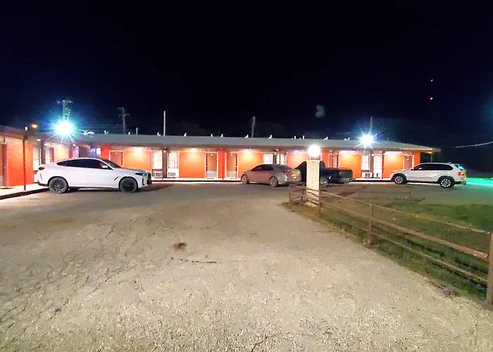 Holiday Host Motel & Rv Park