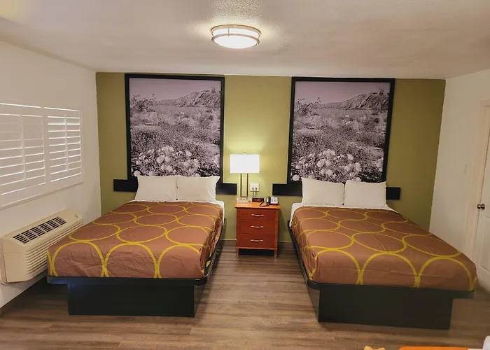 Super 8 By Wyndham El Centro North