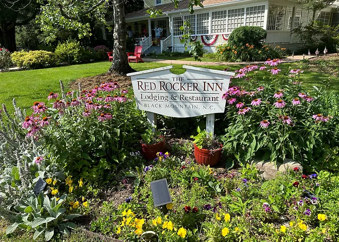 Red Rocker Inn
