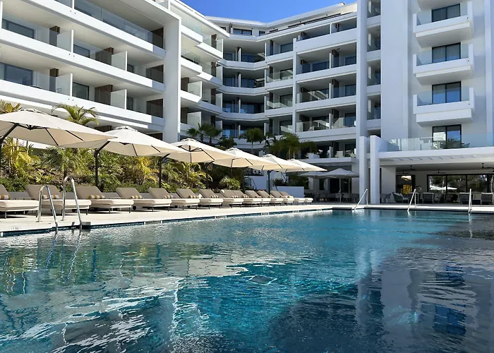 THE FLAG HOTEL Marbella, Estepona Adult Recommended