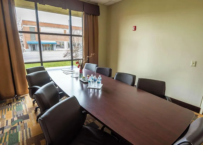Quality Inn & Suites Downtown Mansfield