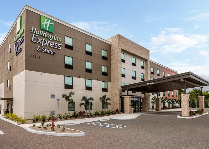 Holiday Inn Express & Suites Ft Myers Beach-Sanibel Gateway By Ihg