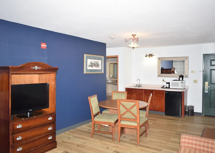 Wingate Suites By Wyndham Youngstown - Austintown