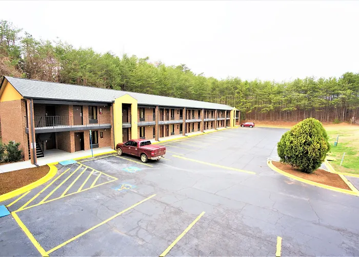 Columbus Inn And Suites