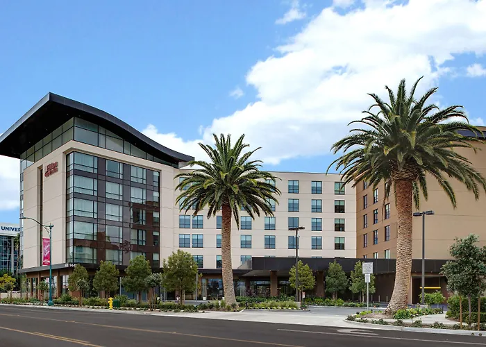 Hilton Garden Inn Anaheim Resort