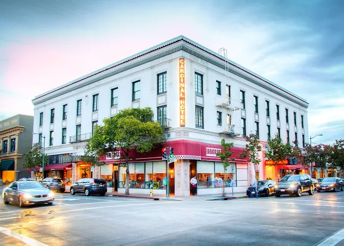 Cardinal Hotel
