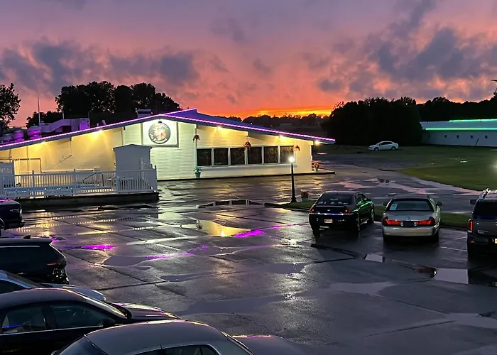 Motel Boutique By Wolf Inn