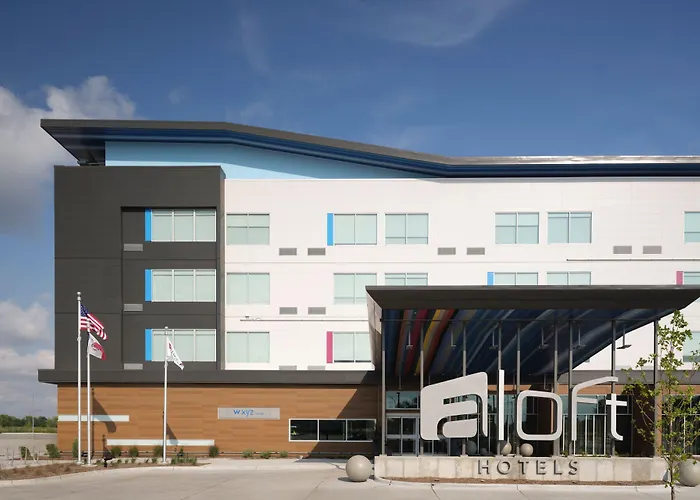 Aloft By Marriott Waukee Hotel