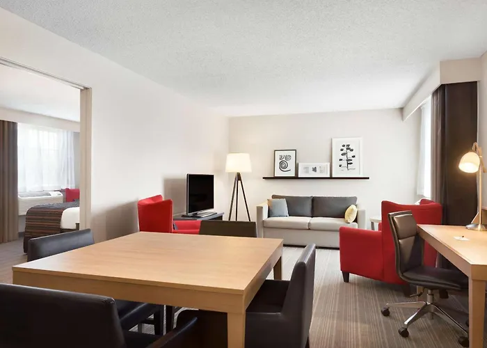 Country Inn & Suites By Radisson, Minneapolis West, Mn