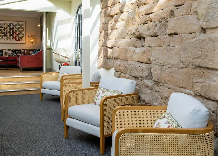 Warwick (Warwickshire) Dog Friendly Hotels