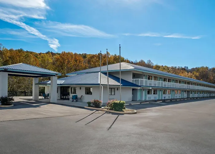 Days Inn By Wyndham Renfro Valley Mount Vernon