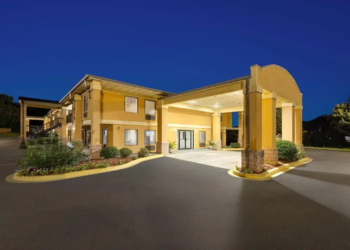 Days Inn By Wyndham Blythewood North Columbia