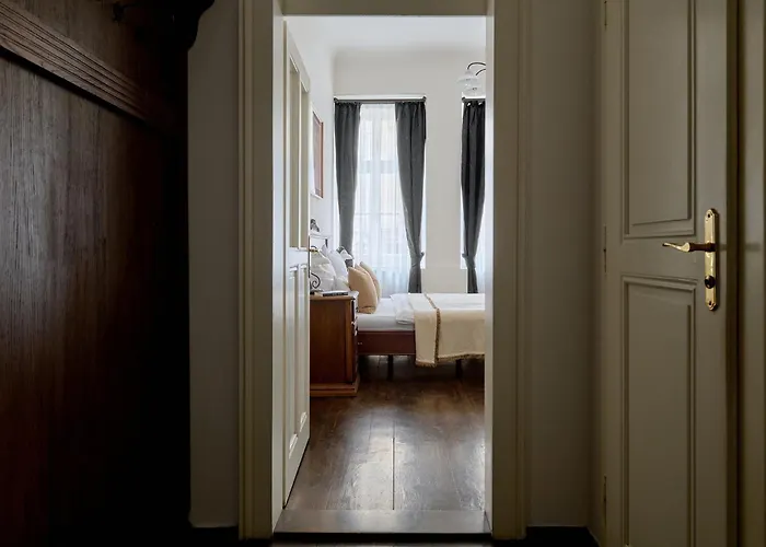 Hotel Residence U Cerneho Orla