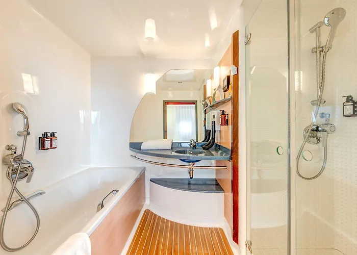 B&B Home Paris Nord 18Eme Saint-Denis-en-Margeride