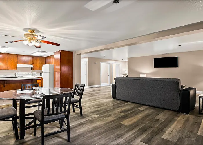 Best Western Plus Orchid Hotel & Suites