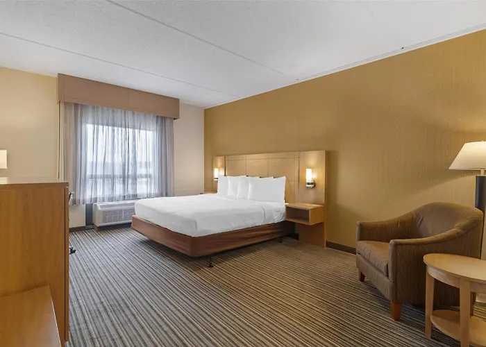 Best Western Royal Plaza Hotel And Trade Center Marlborough