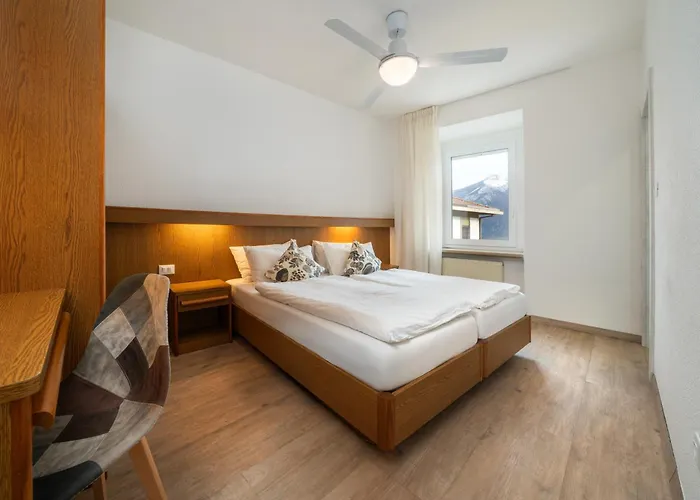 Hotel Deva Riva del Garda