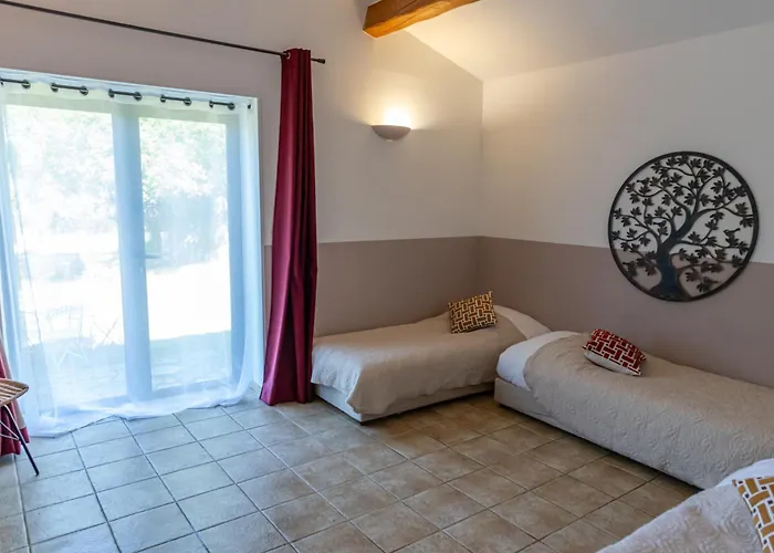 Hotel Domaine De Blancardy à Moulès-et-Baucels