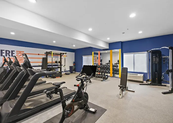 Hampton Inn & Suites Lancaster