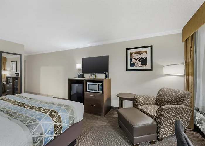 Best Western Airport Albuquerque Innsuites Hotel & Suites
