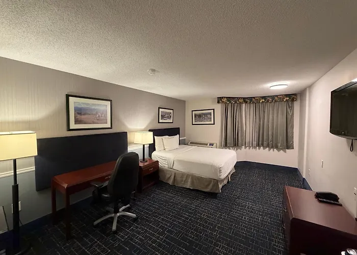 Divya Sutra Plaza And Conference Centre Calgary Airport