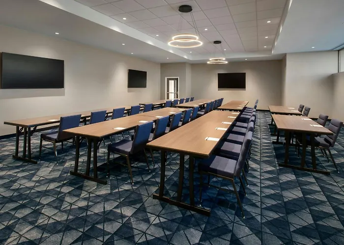 Courtyard By Marriott New Haven Wallingford