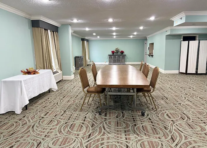 Best Western Williamsburg Historic District