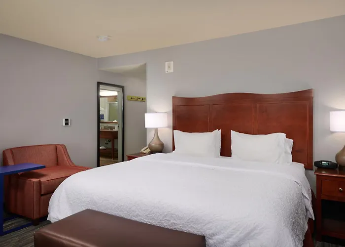Hampton Inn & Suites Holly Springs
