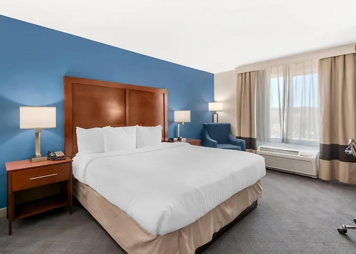 Comfort Inn & Suites