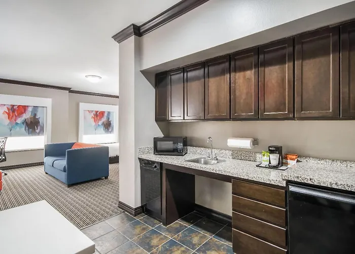 Hawthorn Suites By Wyndham Lubbock