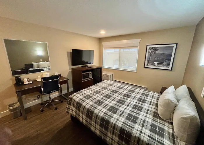 Rodeway Inn & Suites