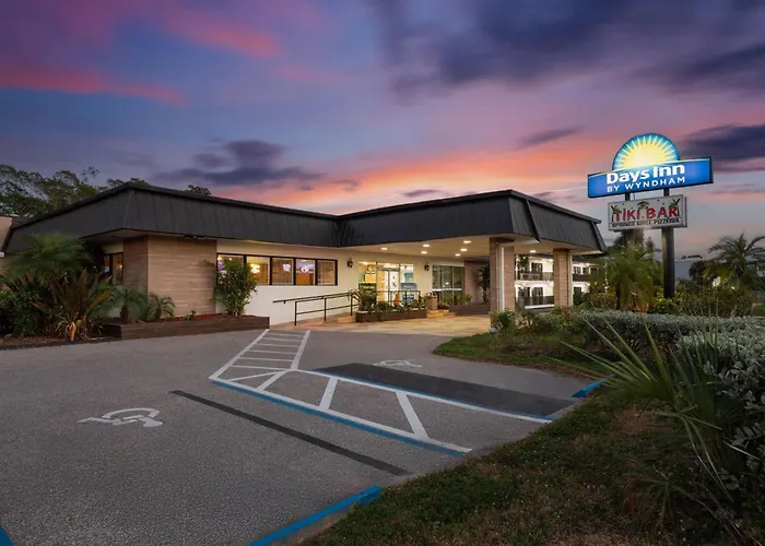 Days Inn By Wyndham Fort Myers Springs Resort