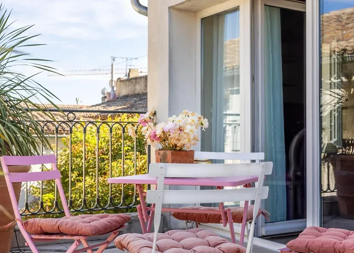 Le Clos Violette Et Le 11 D'Aglaé - De Charme Design De Luxe