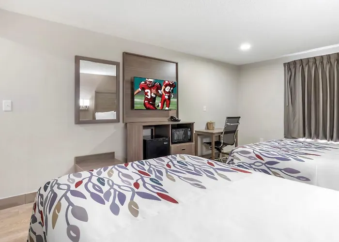 Red Roof Inn & Suites Newport News